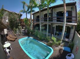 Pousada El Pátio da Ferrugem uma quadra da praia, Hotel in Garopaba