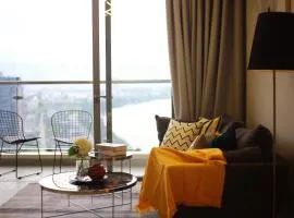 €•€• Lux Riverview 2brs #diamondisland