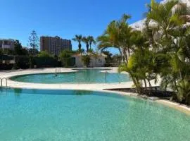Luxury San Marino apartment & pool view