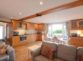 Three Chantry Barns, Orford, holiday home in Orford