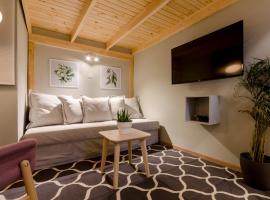 Cosy Studio In Party District AK20S