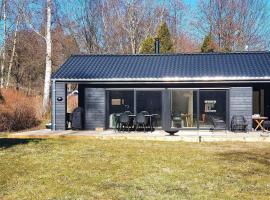 7 person holiday home in Frederiksv rk, hotel em Frederiksværk