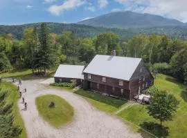 Mtn Views Colonial Home on Kingdom Trails!