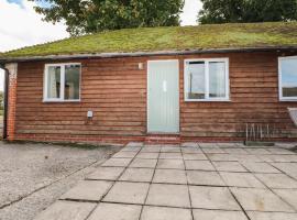 Byre Cottage 5, hotel com piscina em Pulborough