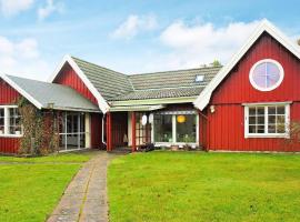 Holiday home LAHOLM IV, hotel sa Laholm