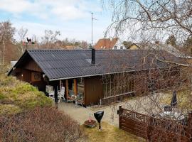 6 person holiday home in L s, hotel with parking in Læsø