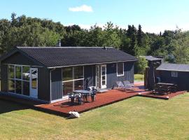 6 person holiday home in Nibe, hotelli kohteessa Nibe