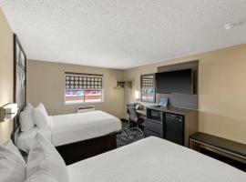 Super 8 by Wyndham Charlottesville, hotell i Charlottesville