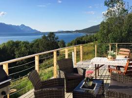 6 person holiday home in Olderdalen, hotell i Olderdalen