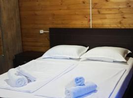 Wooden Cottages - Mtskheta, hotel in Mtskheta