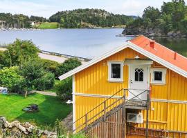 4 person holiday home in ELL S, hytte i Ellos