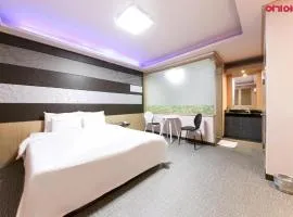 Sharp Hotel Jeonju