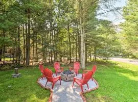 Gorgeous Pocono Summit Retreat with Game Room!