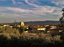 Maison dans beau village du Luberon, villa en Mérindol