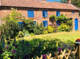 Dyes Cottage, cottage in Hindolveston