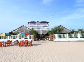 Resort Dama Beach, hotel in Trincomalee