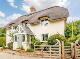 Appledore Cottage، فندق في Farnham