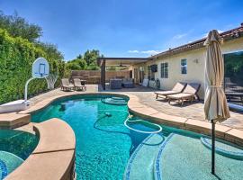 Pet-Friendly Indio Retreat with Pool and Game Room!, vakantiewoning in Indio