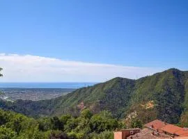 5 Bedroom Amazing Home In Fabbiano