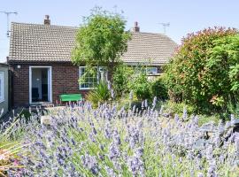 Beam Cottage, holiday home in Flamborough