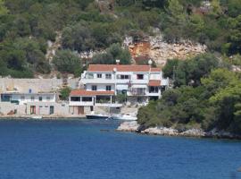 Apartments by the sea Pasadur, Lastovo - 8391, lejlighed i Lastovo