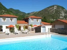 Les Terrasses De Castelmerle