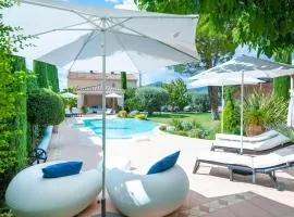 Elegant villa in Les M es with garden