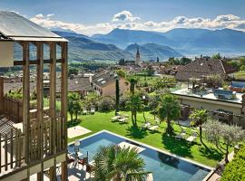 Das Panorama Designhotel, hotell i Caldaro