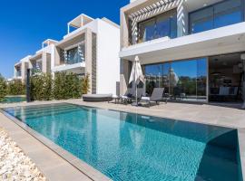 Cyan 3-Bedroom Villa in Protaras, villa in Paralimni