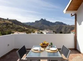 Casa Maria with Roque Nublo view