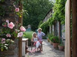 아티에 위치한 홀리데이 홈 The Stable Yard House at Burtown House & Gardens