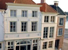 Hotel de Vischpoorte, hartje Deventer en aan de IJssel
