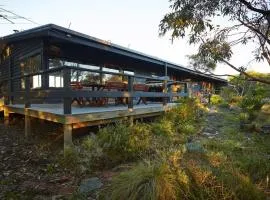 Ediths House - BYO Linen