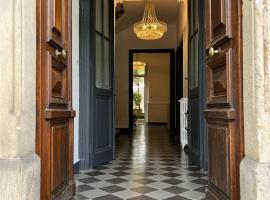 SalutBB Chambre d'hote, hotel cerca de Memorial House (Maison des Memoires), Carcassonne