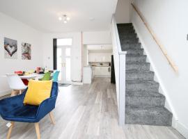 Borough House by SSW - 3BR, Sleeps 7, Easy access to Centre, Tata and Aberavon Beach, hotel v destinaci Port Talbot