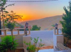 Petra Rose Apartment, holiday rental sa Wadi Musa