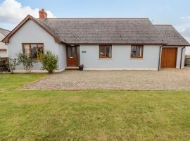 Ucheldir, holiday home in Llanfyrnach