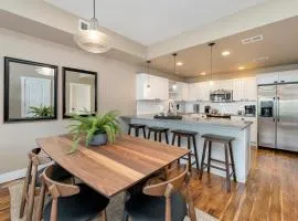 Amazing Urban Townhome near Breweries and River!