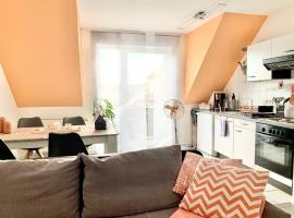 Eigenes Apartment im Herzen der Stadt mit Balkon und WLAN III, ξενοδοχείο κοντά σε Πολυτεχνείο Cottbus Βραδεμβούργου, Κότμπους