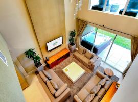 Beautiful Townhome Overlooking The Lake And The Pool, hotell Orlandos