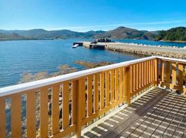 4 person holiday home in MÅLØY-By Traum، فندق في مالوي