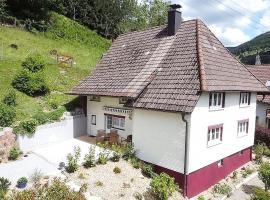 Ferienhaus Siebenfelsen, villa a Elzach