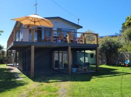4 Bounty, holiday home in Corinella