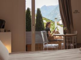 HEART OF TRENTO Loft & Rooms, hotel v destinaci Trento