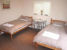 Twin Bays, hotel with parking in Hedon