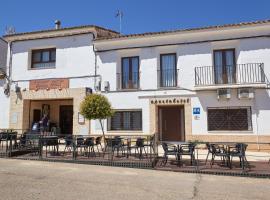 Apartahotel Belchite, Ferienwohnung mit Hotelservice in Belchite