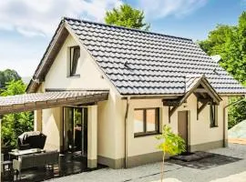 Amazing Home In Staniszów With Wifi