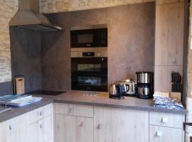 Chambres Résidentielles avec cuisine au Manoir de Mathan à Crépon 5 mn D'Arromanches et 10 mn de Bayeux