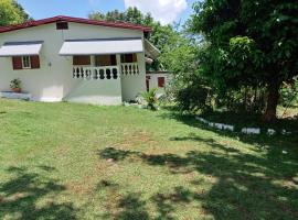 Inviting 2-Bed House in Fair Prospect, hotell i Port Antonio