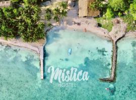 Mistica Island Hostel - Isla Palma, glamping site in Isla Palma